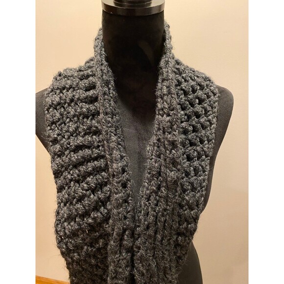 Infinity Handmade Scarf  Heavy Weave Very Warm Versatile Gray Color Beautiful ! - Picture 3 of 6